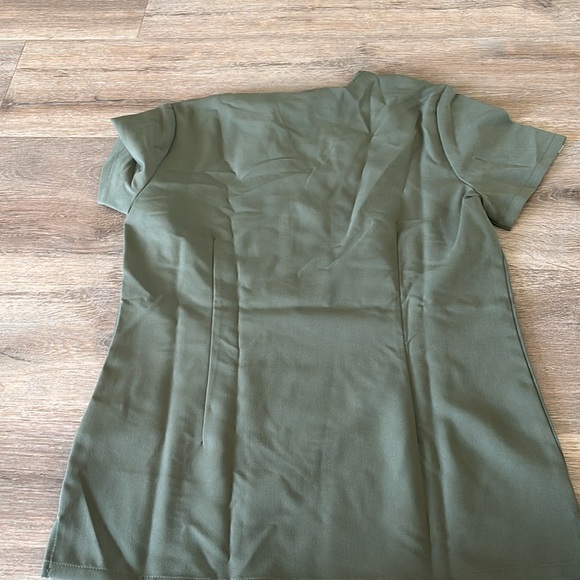 Caterina one pocket figs, scrub top - Picture 2 of 2